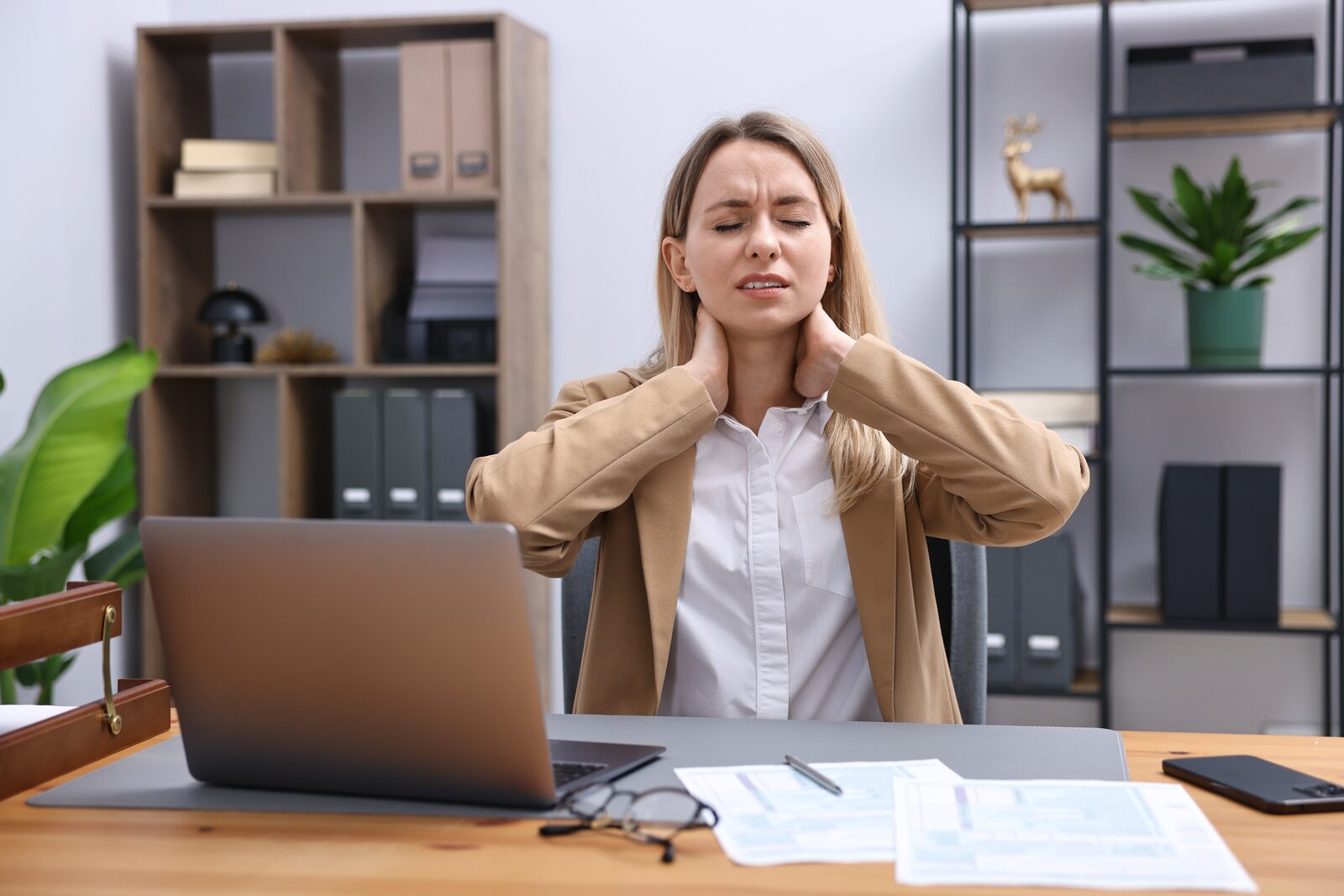 Neck & Upper Back Pain in Brooklyn